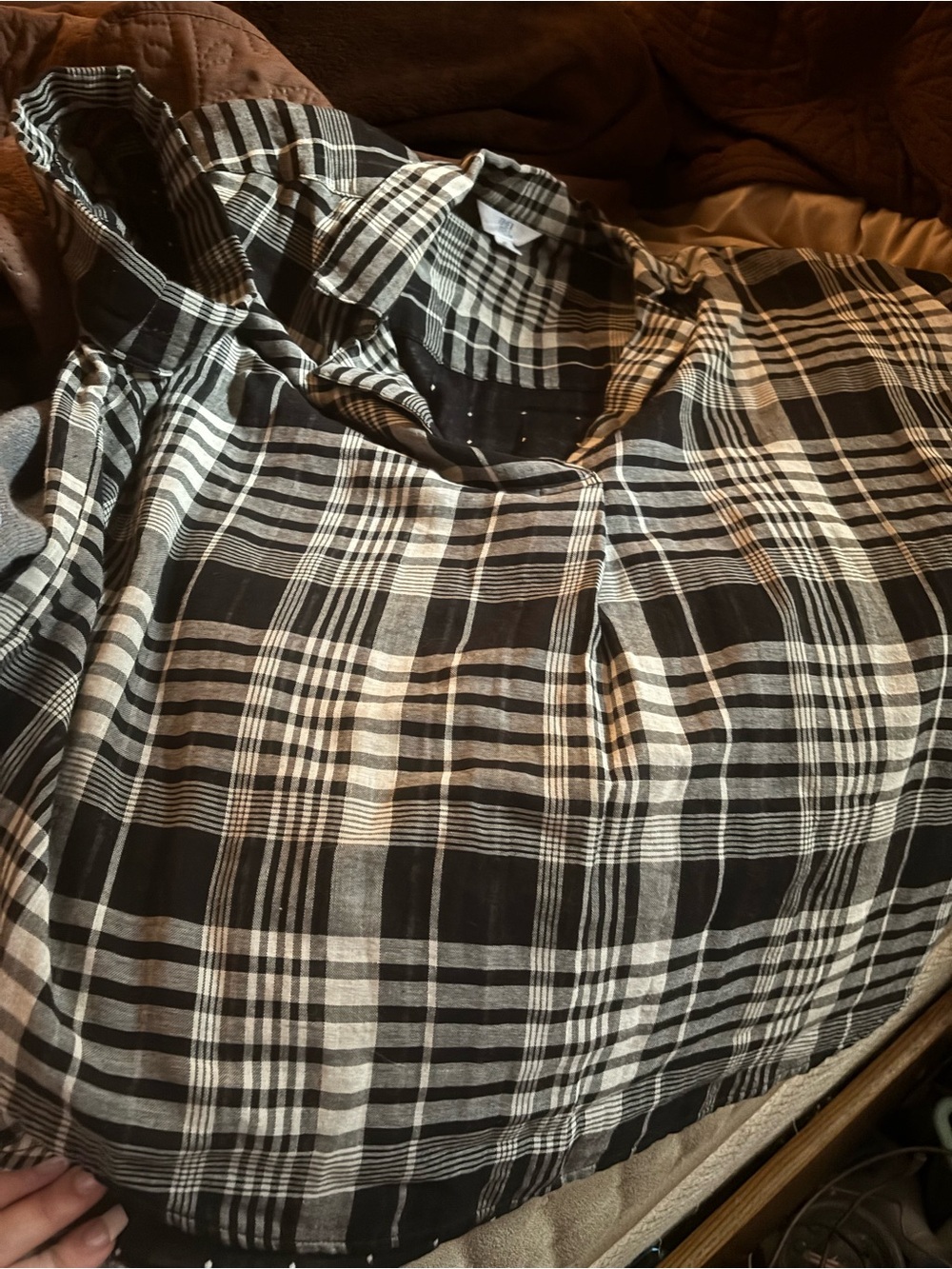 Time and Tru Black and White Plaid Button-Down Shirt